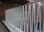 balustrade met spijlen in V-vorm